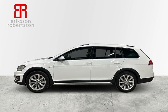 Volkswagen Golf Alltrack 2 of 6