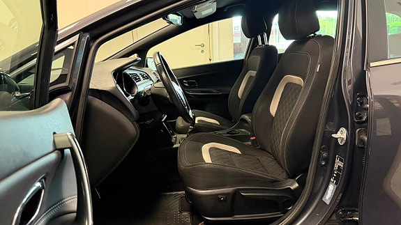 Kia Ceed 11 of 17