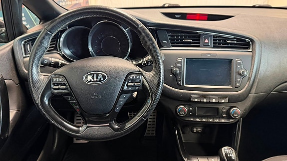 Kia Ceed 9 of 17