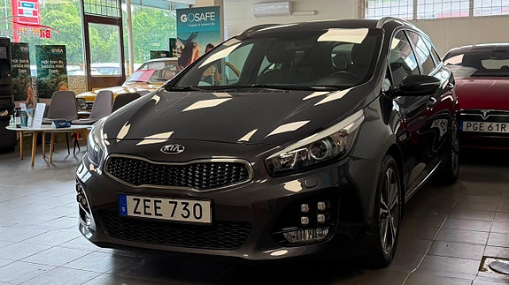 Kia Ceed 3 of 17