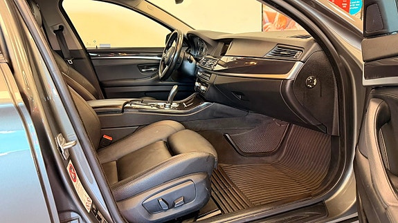 BMW 520d 12 of 23