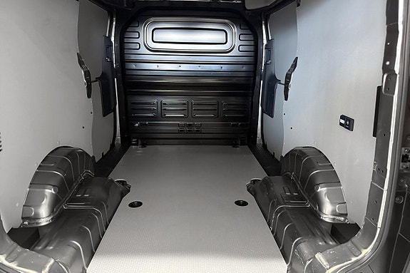 Kia PV5 14 of 16