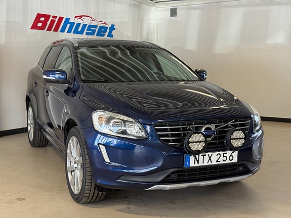 Volvo XC60 3 of 16