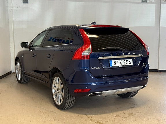 Volvo XC60 5 of 16