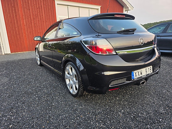 Opel Astra 3 of 9