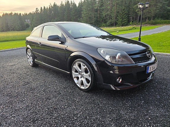 Opel Astra 4 of 9