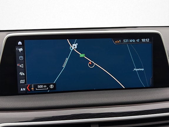 BMW 750iL 25 of 30