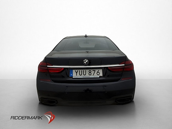 BMW 750iL 6 of 30