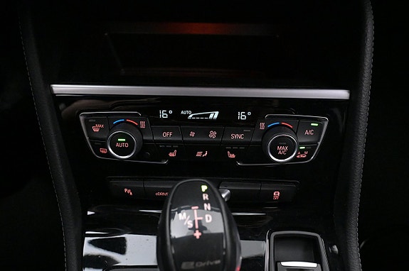 BMW 225xe 24 of 27