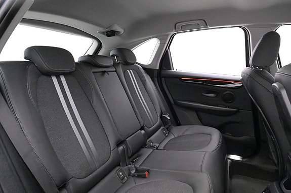 BMW 225xe 25 of 27