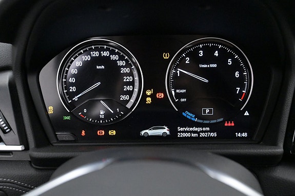 BMW 225xe 11 of 27