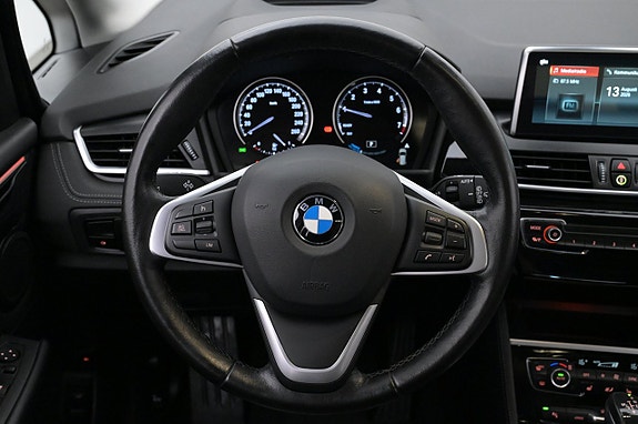 BMW 225xe 7 of 27