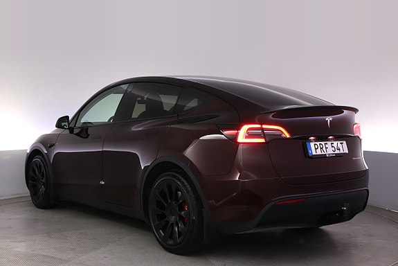 Tesla Model Y 4 of 27
