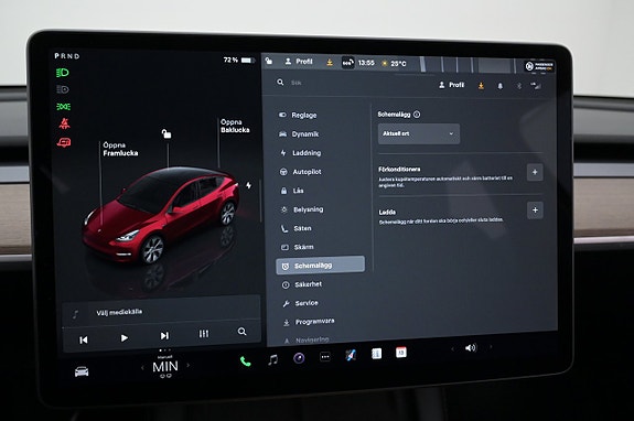 Tesla Model Y 16 of 27