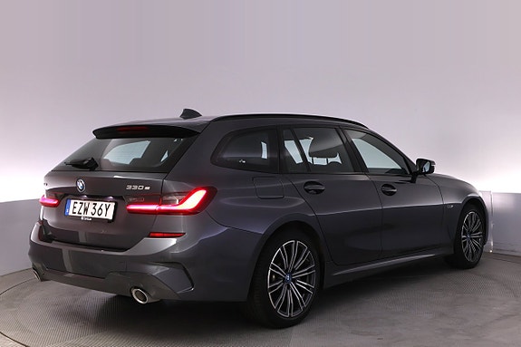 BMW 330e 5 of 27