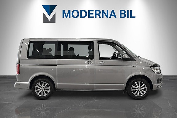 Volkswagen Multivan 6 of 22