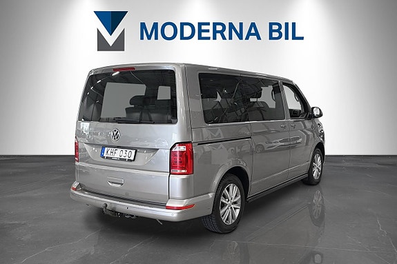 Volkswagen Multivan 5 of 22