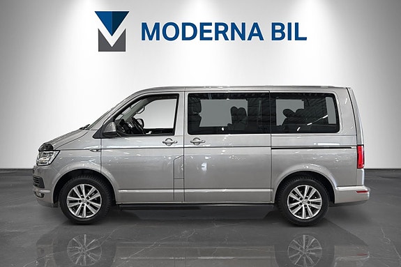 Volkswagen Multivan 2 of 22