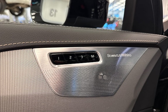 Volvo XC90 21 of 25