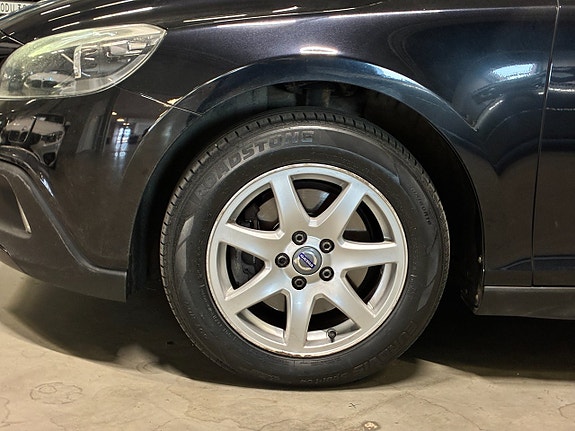 Volvo V40 Cross Country 9 of 22