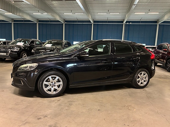 Volvo V40 Cross Country 6 of 22