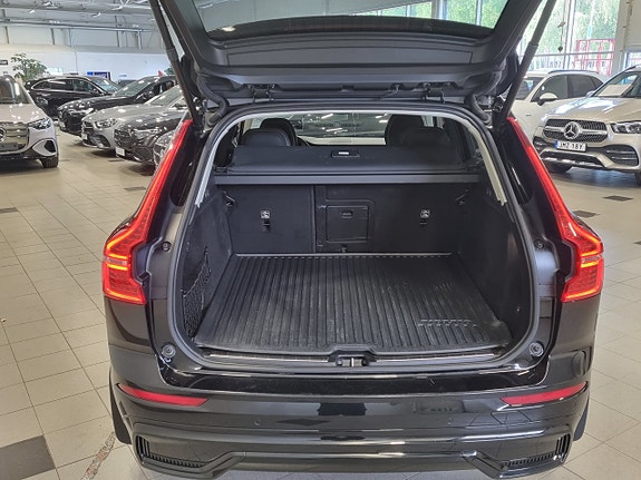 Volvo XC60 6 of 16
