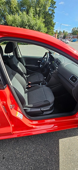 Volkswagen Polo 18 of 21