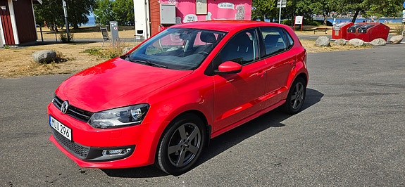 Volkswagen Polo 2 of 21