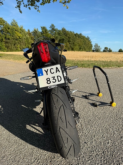 Yamaha YZF-R7 35KW 6 of 11