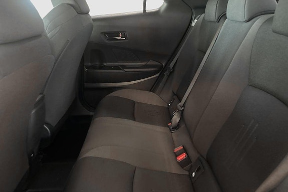 Toyota C-HR 15 of 15