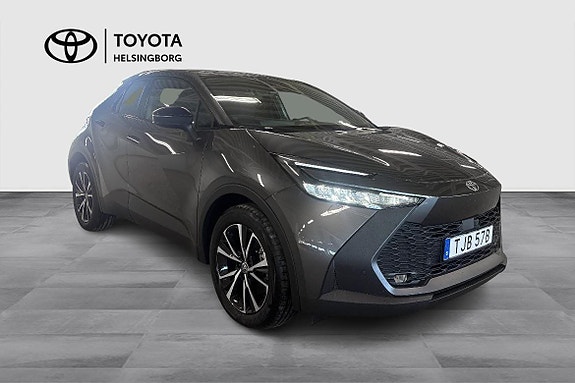 Toyota C-HR 4 of 15