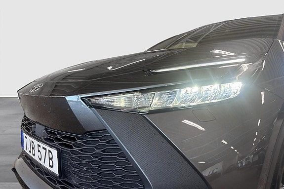 Toyota C-HR 3 of 15