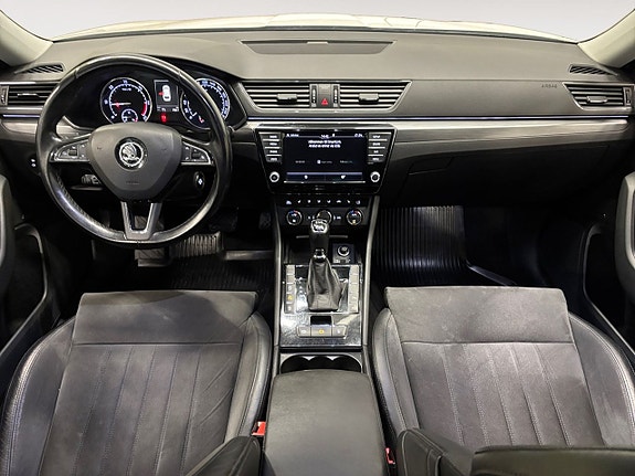 Skoda Superb 10 of 26