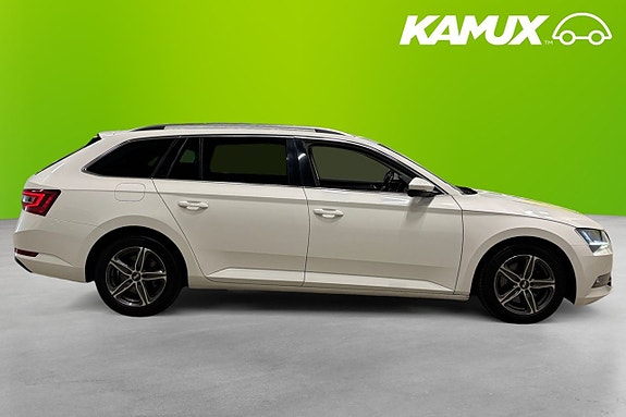 Skoda Superb 2 of 26