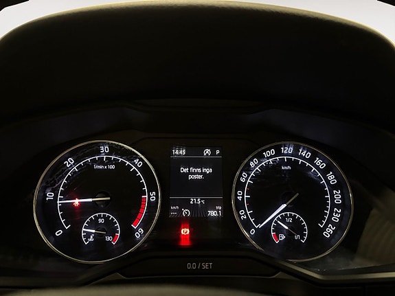 Skoda Superb 12 of 26