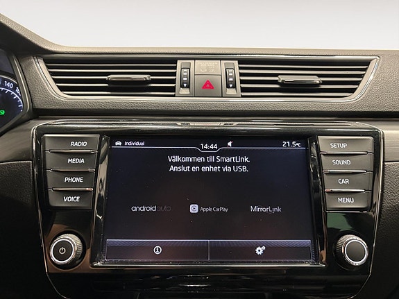 Skoda Superb 17 of 26