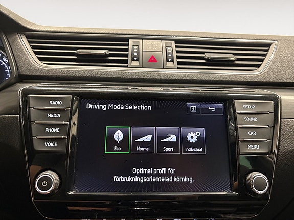 Skoda Superb 20 of 26