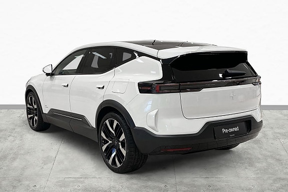 Polestar 3 8 of 18