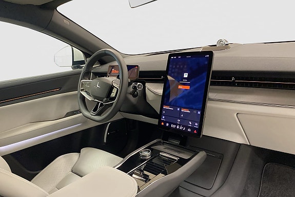 Polestar 3 14 of 18