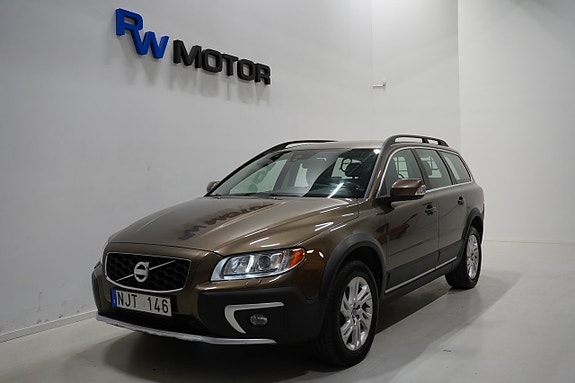 Volvo XC70 2 of 20