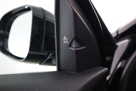 Volvo V40 15 of 22