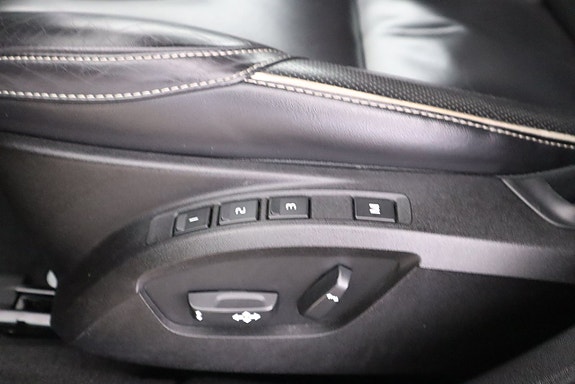 Volvo V40 14 of 22