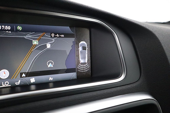 Volvo V40 20 of 22