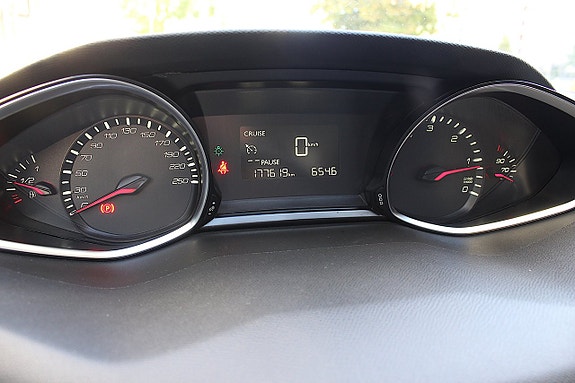 Peugeot 308 23 of 23
