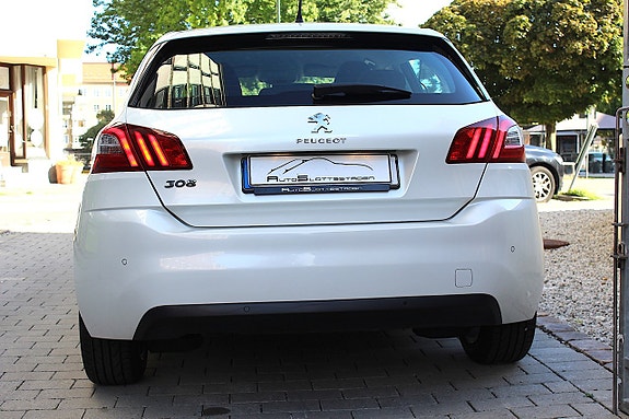 Peugeot 308 11 of 23