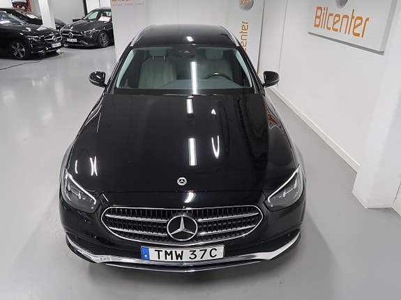 Mercedes-Benz E300 11 of 30