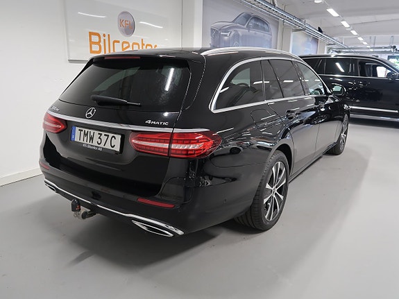 Mercedes-Benz E300 6 of 30