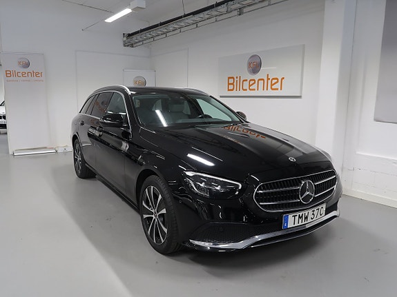 Mercedes-Benz E300 3 of 30