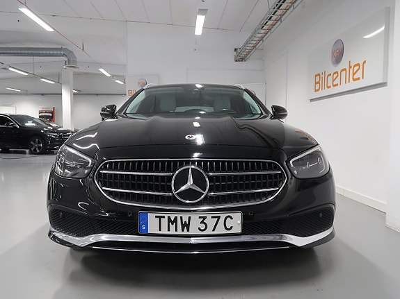 Mercedes-Benz E300 10 of 30