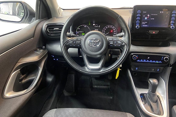 Toyota Yaris 11 of 21
